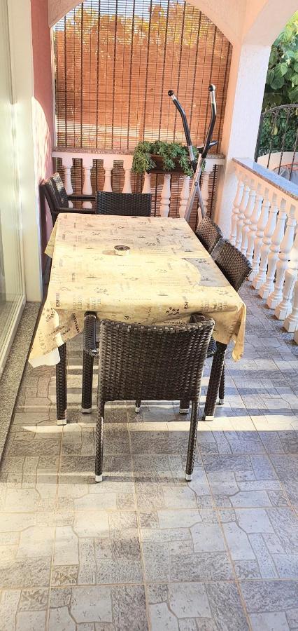 Apartmani Radmila Nova Vas  Dış mekan fotoğraf